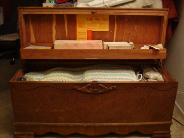 Cedar Hope Chest Caswell Runyan InstAppraisal